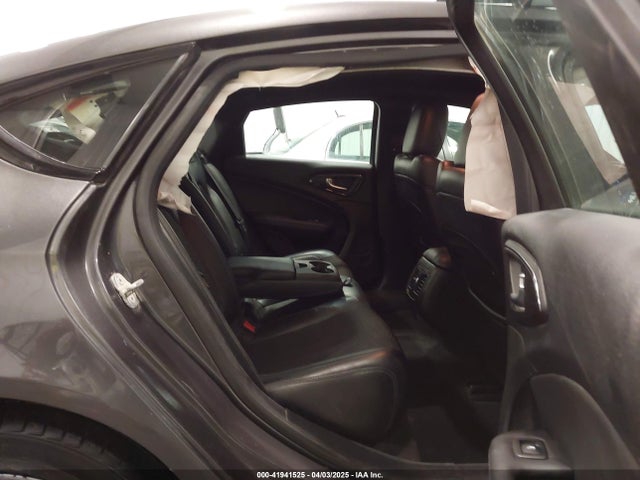 1C3CCCBB1FN532331 Chrysler 200