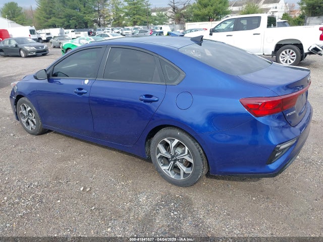 3KPF24AD7ME333189 KIA Forte Lxs