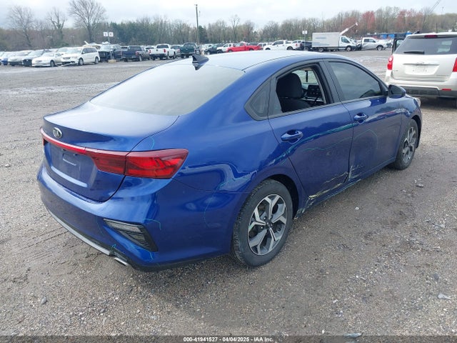 3KPF24AD7ME333189 KIA Forte Lxs