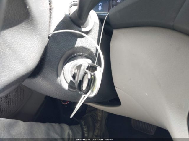 KM8J23A48JU646278 Hyundai TUCSON SE