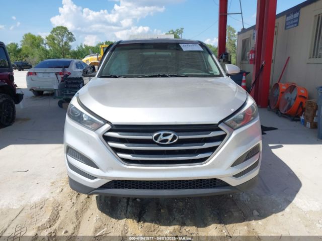 KM8J23A48JU646278 Hyundai TUCSON SE