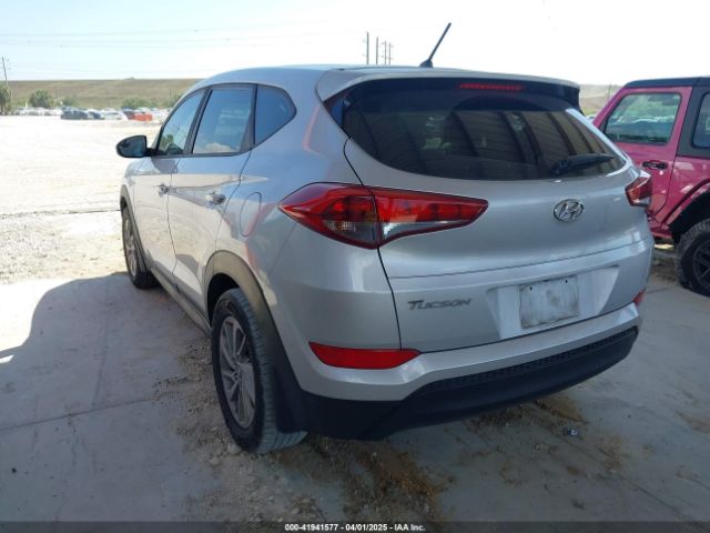 KM8J23A48JU646278 Hyundai TUCSON SE