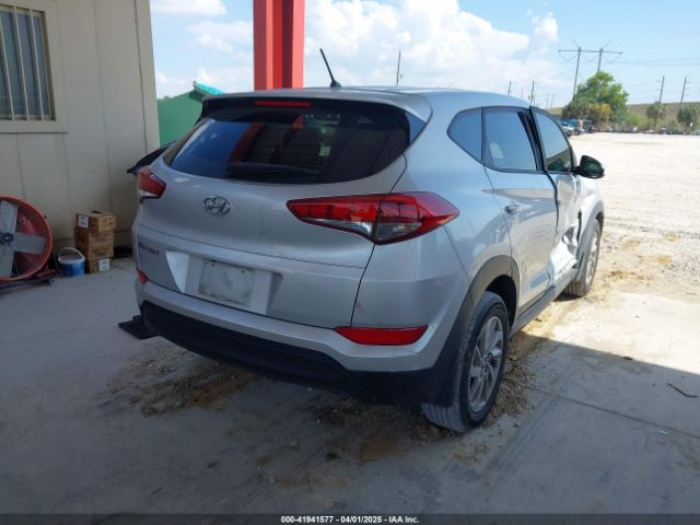 KM8J23A48JU646278 Hyundai TUCSON SE