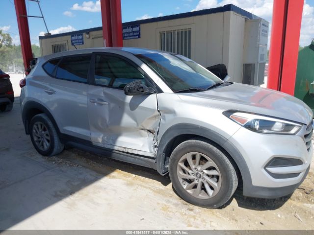 KM8J23A48JU646278 Hyundai TUCSON SE