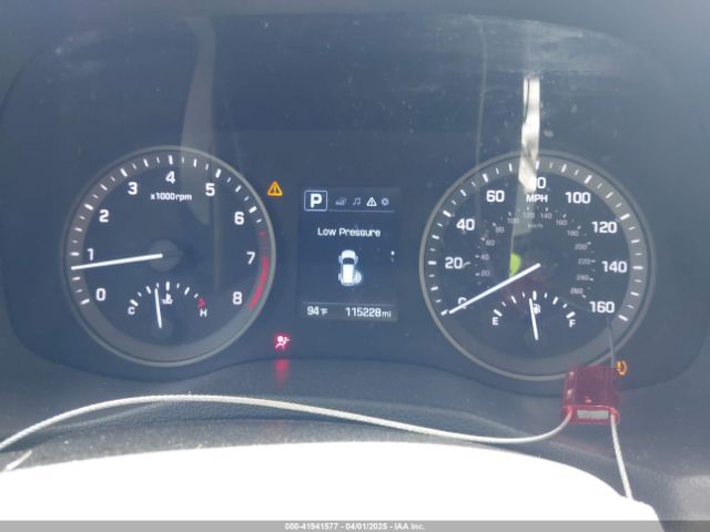KM8J23A48JU646278 Hyundai TUCSON SE