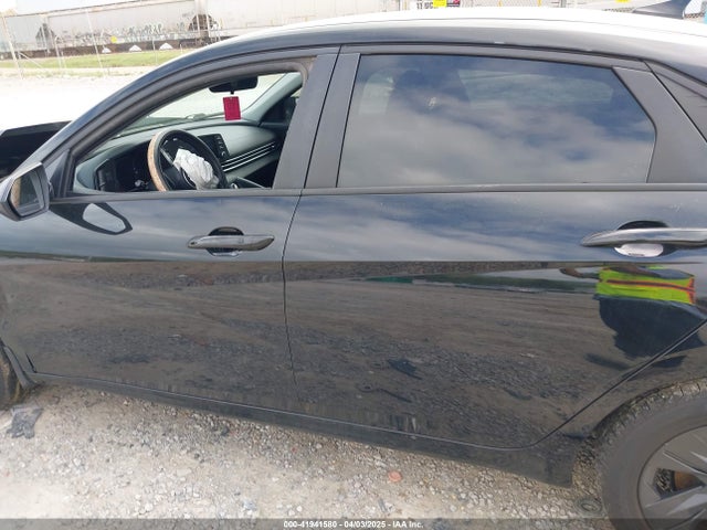 KMHLM4AG4NU247456 Hyundai ELANTRA SEL