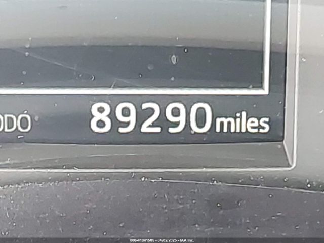 5YFBURHE0HP660008 Toyota COROLLA SE