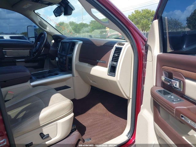 1C6RR7NM8HS882107 RAM 1500 Laramie  4x4 5'7 Box