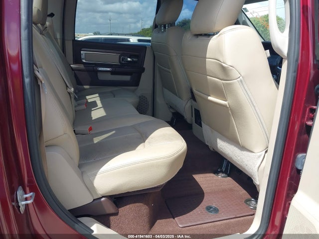 1C6RR7NM8HS882107 RAM 1500 Laramie  4x4 5'7 Box