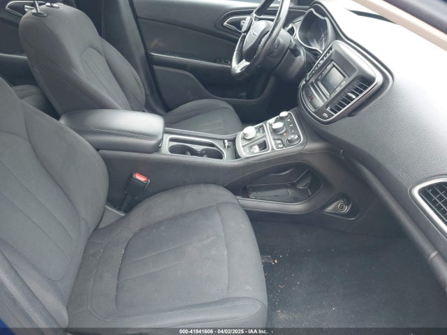 1C3CCCAB6FN745518 Chrysler 200 Limited