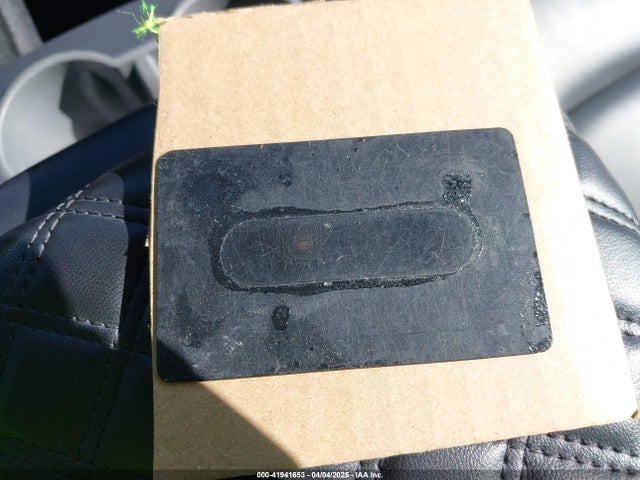 5YJ3E1EAXNF317928 Tesla MODEL 3