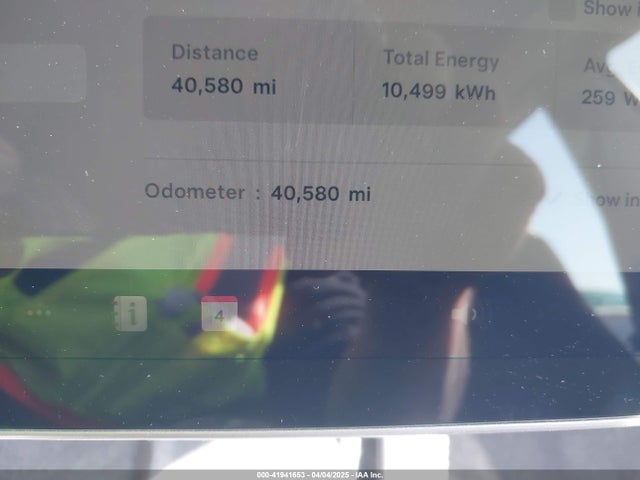 5YJ3E1EAXNF317928 Tesla MODEL 3
