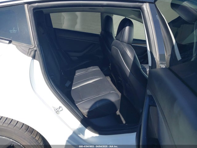 5YJ3E1EAXNF317928 Tesla MODEL 3