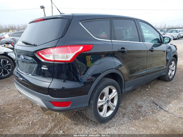 1FMCU9G94GUA30823 Ford ESCAPE SE