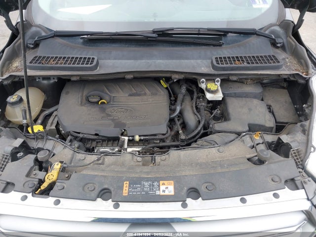 1FMCU9GD2HUD71238 Ford ESCAPE SE