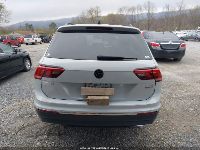 3VV2B7AX6JM150296 Volkswagen Tiguan 2.0t Se/2.0t Sel