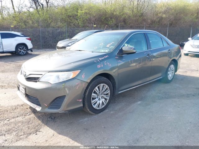 4T4BF1FK2ER436873 Toyota CAMRY LE