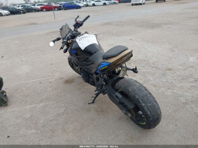 2022 SUZUKI GSX-S750 JS1C533B9N7100135 Photo 2
