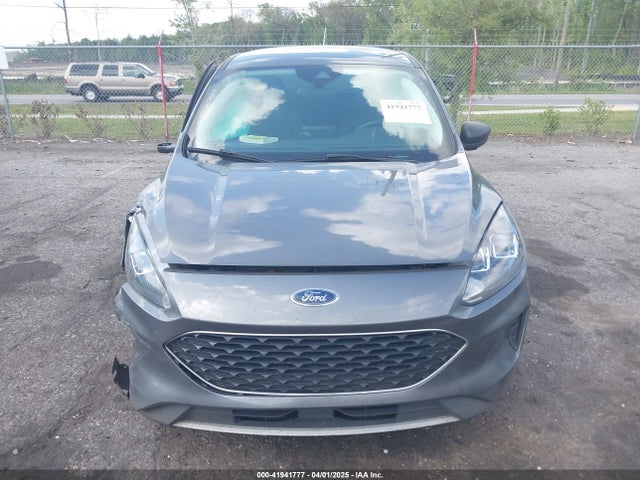 1FMCU0G61NUA48338 Ford ESCAPE SE