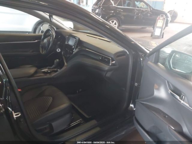 4T1G11BK2MU026125 Toyota Camry Se Awd