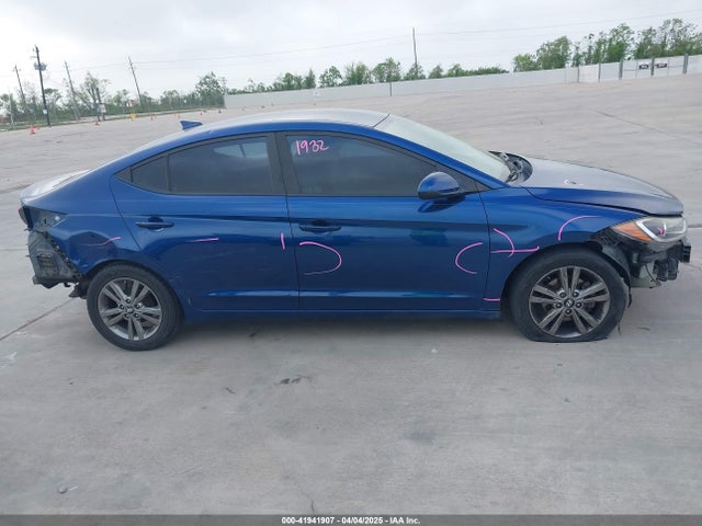 5NPD84LF8HH102341 Hyundai ELANTRA SE