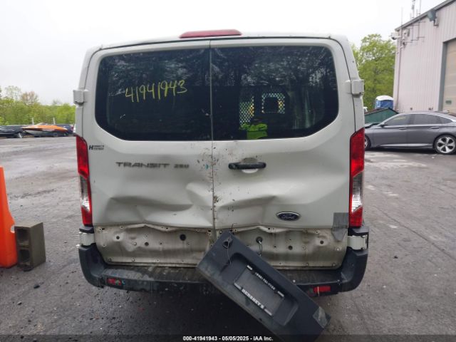 1FTYR1ZM7KKA71062 Ford Transit-250