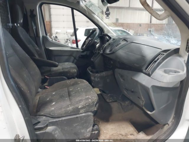 1FTYR1ZM7KKA71062 Ford Transit-250