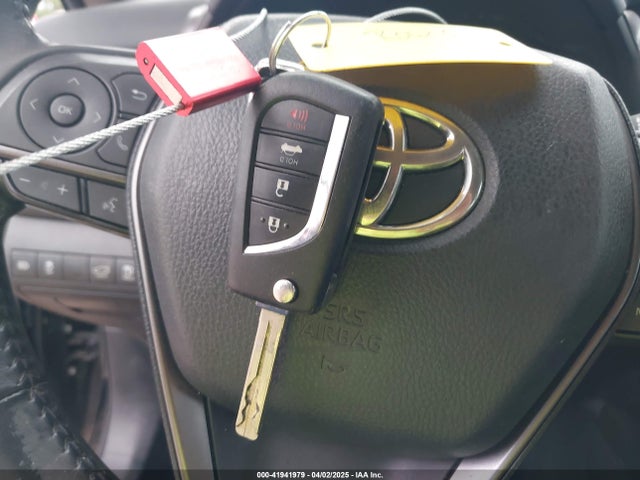 4T1G11AK1MU455838 Toyota CAMRY SE
