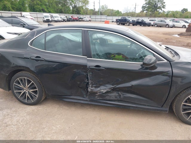 4T1G11AK1MU455838 Toyota CAMRY SE