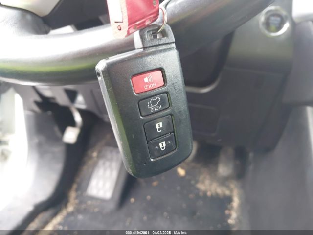 5TDJZRFH7JS486235 Toyota Highlander Se