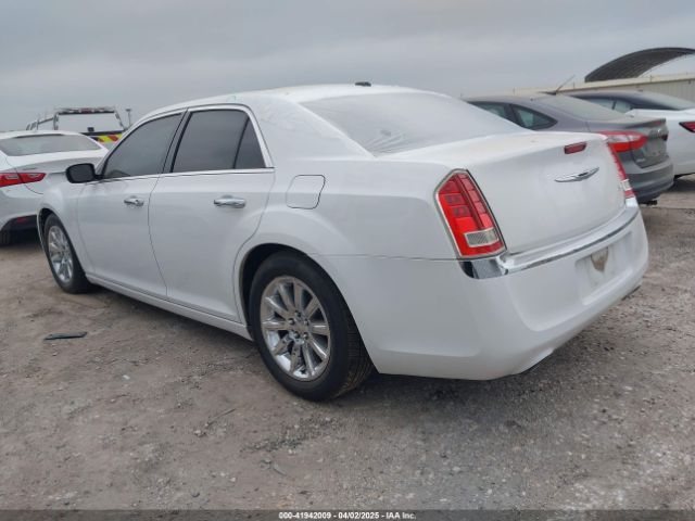 2011 CHRYSLER 300 2C3CA5CG2BH559147 Photo 2
