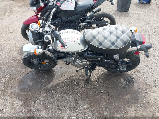 MLHJB0350R5200704 Honda Jb03e-6200001