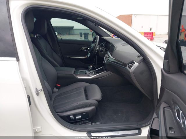 2021 BMW 330I 3MW5R1J06M8B90668 Photo 4