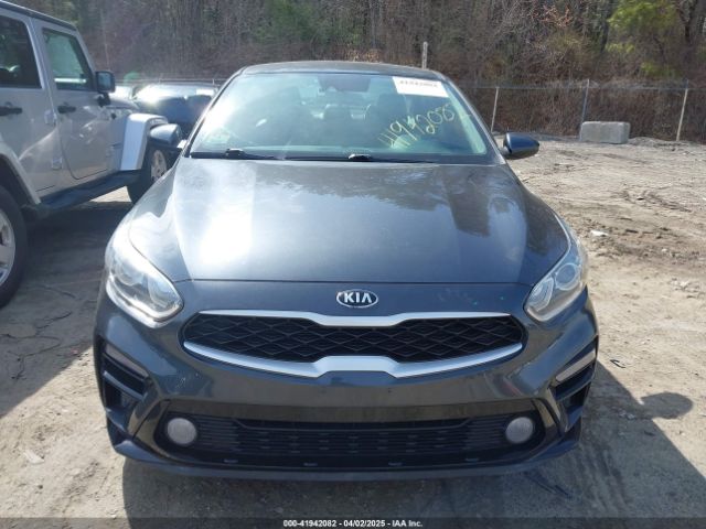 3KPF24AD0KE102969 KIA Forte Lxs