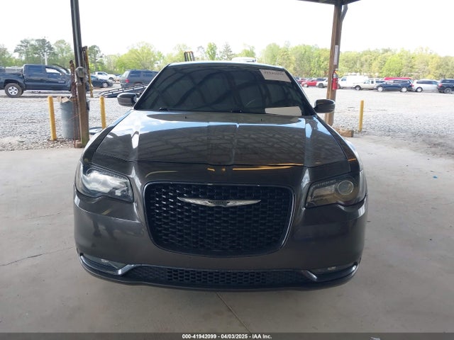 Chrysler 300 300s 2018 2C3CCABGXJH141003 Image 12