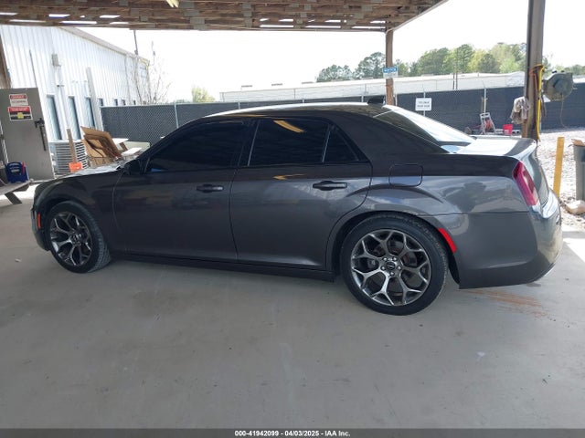 Chrysler 300 300s 2018 2C3CCABGXJH141003 Image 14