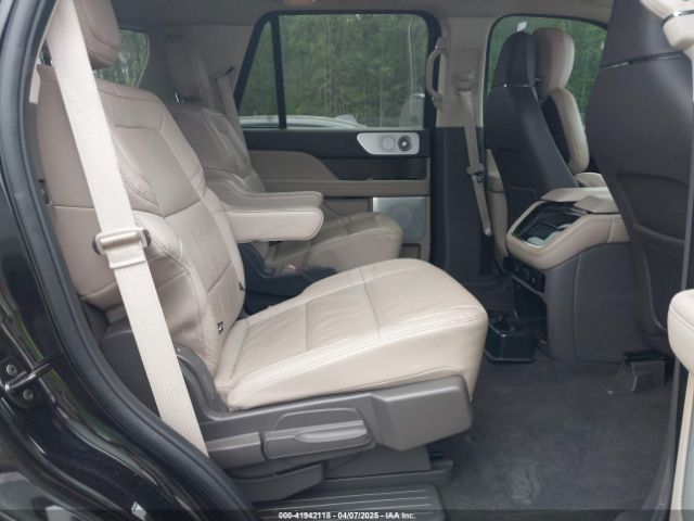 5LMJJ2LT8NEL04005 Lincoln Navigator Reserve