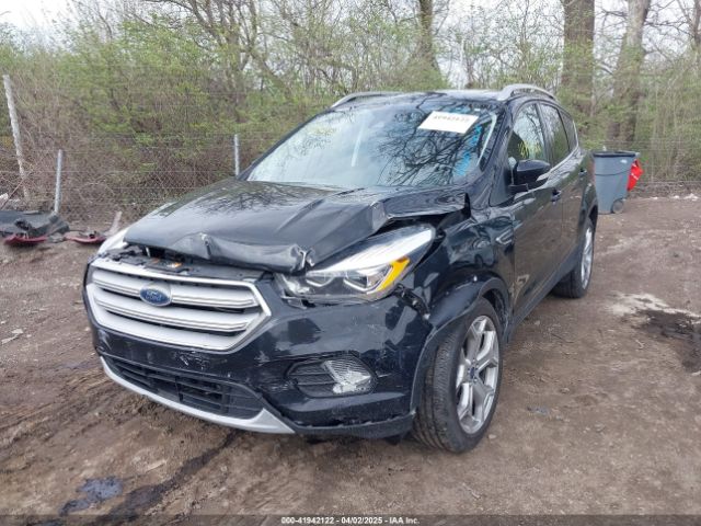 1FMCU9J91KUC42161 Ford Escape Titanium