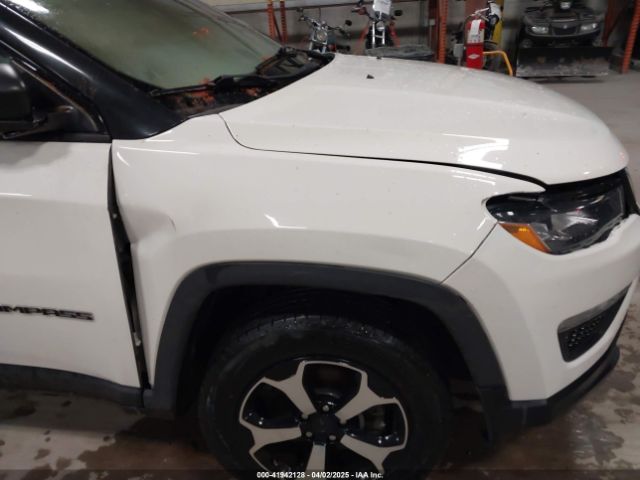 2019 JEEP COMPASS 3C4NJDAB5KT713136 Photo 5