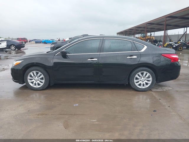 1N4AL3AP8HN351882 Nissan Altima 2.5 S