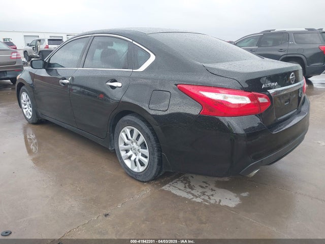 1N4AL3AP8HN351882 Nissan Altima 2.5 S