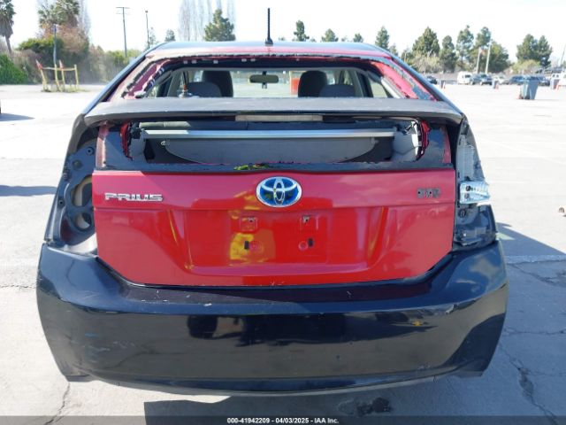 JTDKN3DU8F1875855 Toyota Prius Two