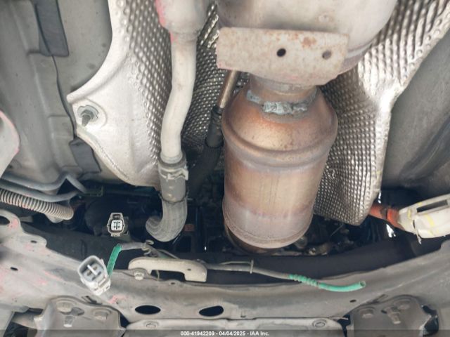 JTDKN3DU8F1875855 Toyota Prius Two