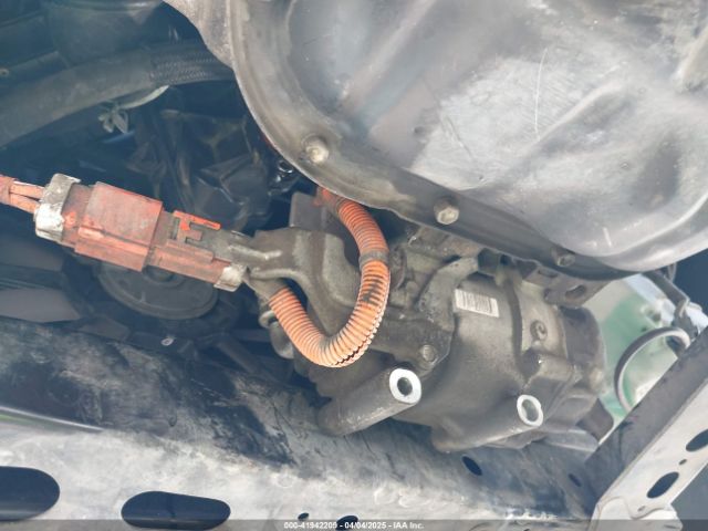JTDKN3DU8F1875855 Toyota Prius Two