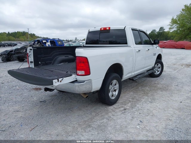 1C6RR6GG7JS303941 RAM 1500 Slt  4x2 6'4 Box