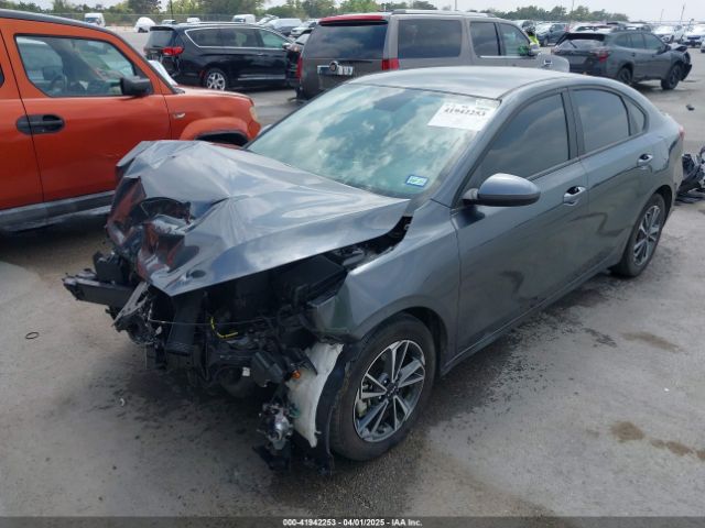 3KPF24AD2PE682961 KIA Forte Lxs