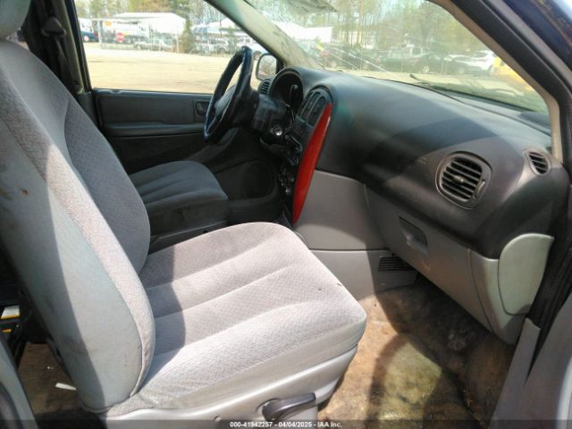 2005 CHRYSLER TOWN & COUNTRY 2C4GP44R35R401758 Photo 4