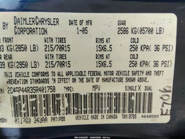 2005 CHRYSLER TOWN & COUNTRY 2C4GP44R35R401758 Photo 8