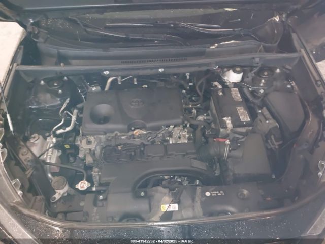 2T3F1RFV4MC186031 Toyota RAV4 LE