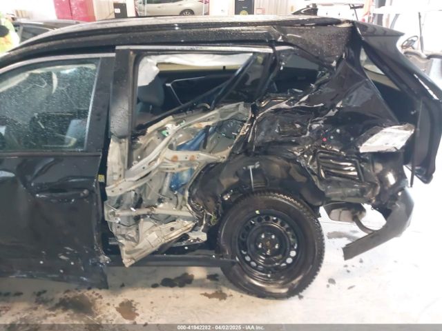 2T3F1RFV4MC186031 Toyota RAV4 LE